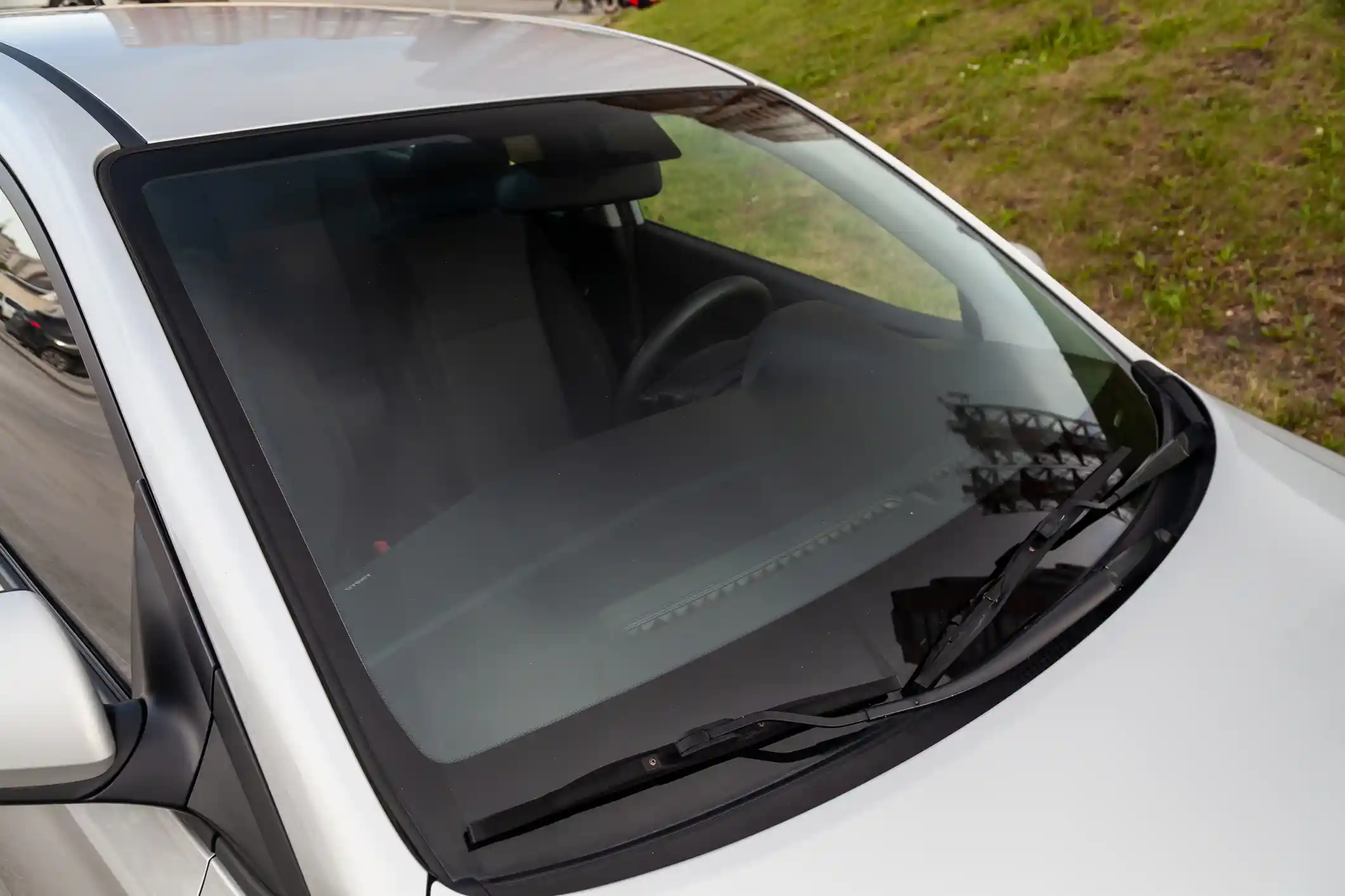 How Windshield Damage Can Impact Driver Visibility in El Dorado, AR